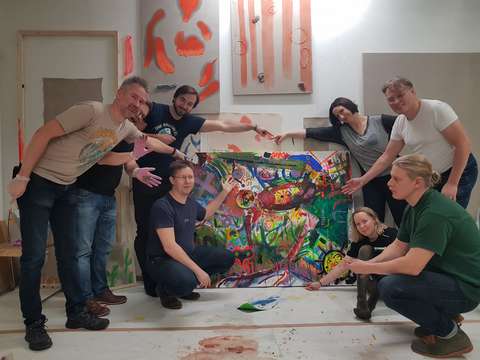 Aivo Healthin henkilökuntaa.