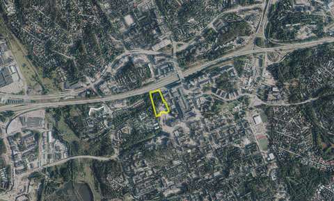 Ilmakuvaote Tynnyripuiston sijainnista.