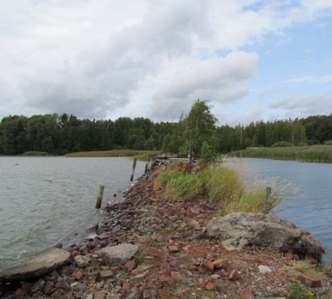 Kuva alueeseen päin tuuliselta mereltä.