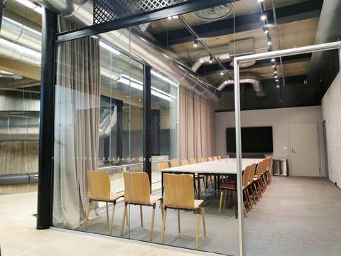 Ruusuvuori-kokoustila