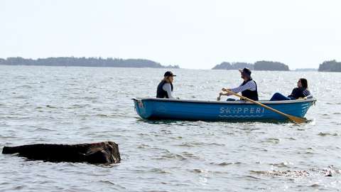 kaksi soutajaa merellä