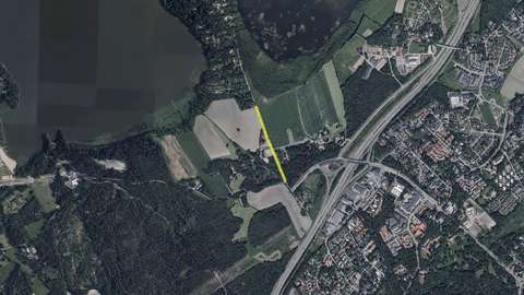  Ilmakuvassa kaavoitettava osa on merkitty keltaisella.