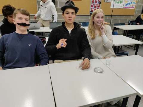 Etis student's role playing the Yalta conference