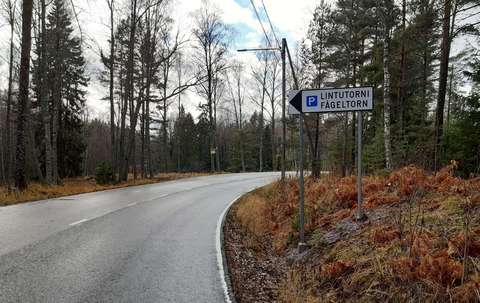 Tienviitta lintutornille.