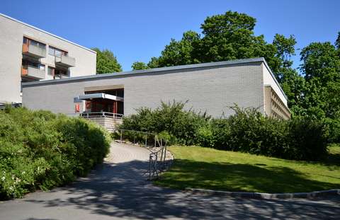 Viherlaakson terveysasema ja kirjasto