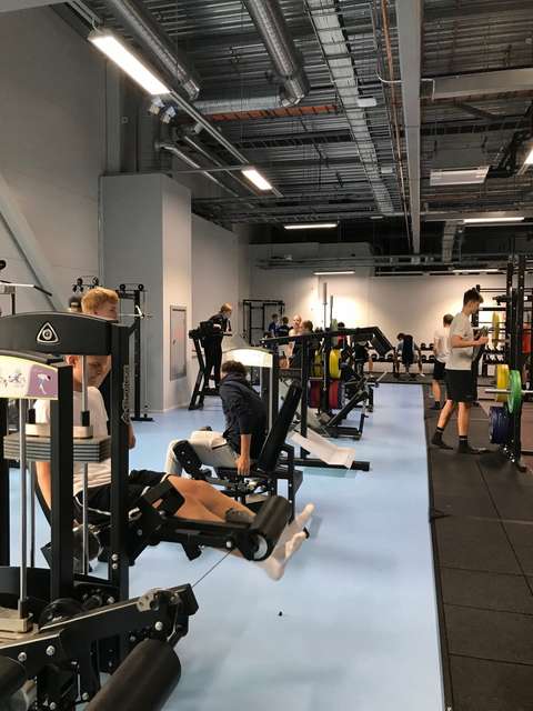 Kuntosalilla Kameleontenissa