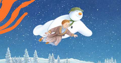 Kuvassa Lumiukko -elokuvan hahmot lumiukko ja poika lentämässä taivaalla.