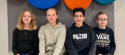 Sunan koulun oppilaita.