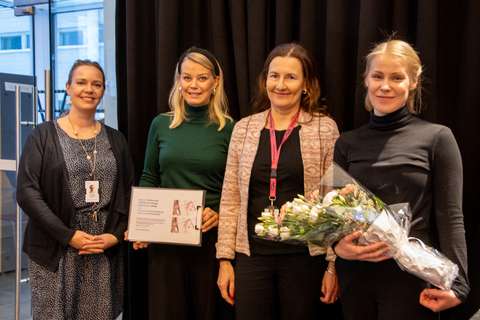 Vuoden 2023 Ehkäisevän päihdetyön taitajat vastaanottivat palkinnon Tapiolassa 13.12.2023