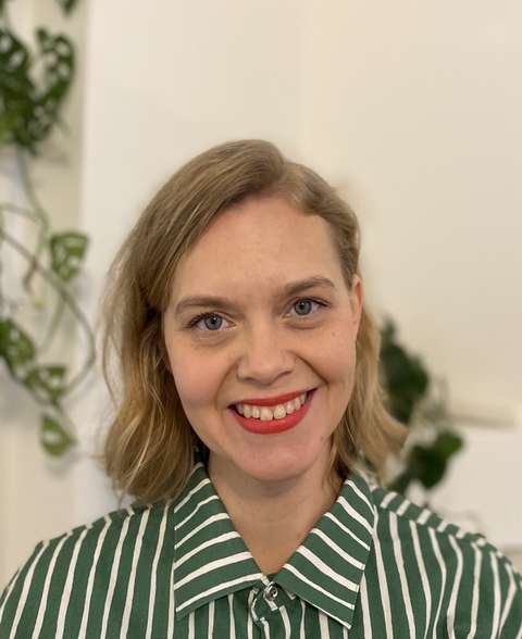 Kuvassa on Jaana Ristimäki.