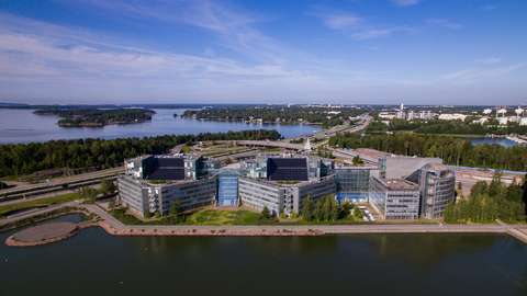 Ilmakuva Keilaniemestä kesällä