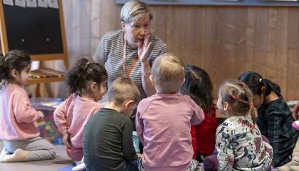 Lapsia päiväkodissa.