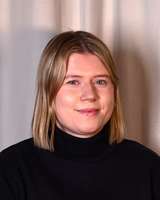 Annina Komsi kasvokuva.