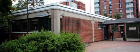 Kuutamon päiväkodin piha. 