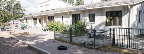 The daycare centre's building from the outside