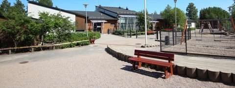 The daycare centre's building from the outside.