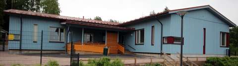 The daycare centre's building from the outside.