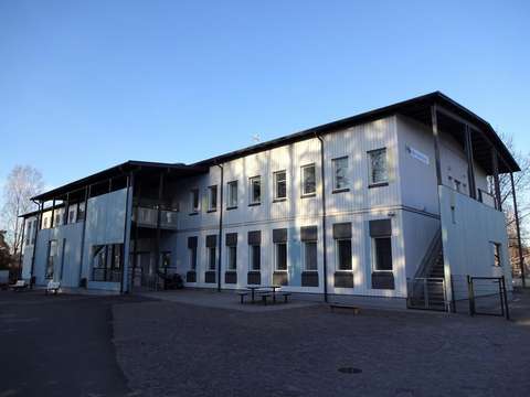 Friisilän päiväkodin piha: