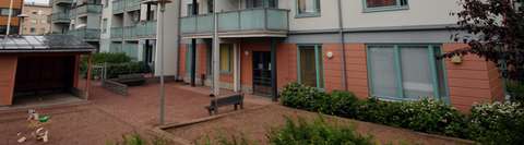 Koivuhovin päiväkodin rakennus ulkoapäin.