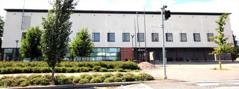The daycare centre's building from the outside.