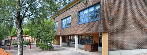 The daycare centre's building from the outside