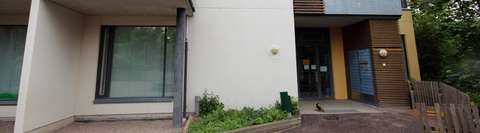 Ullanmäen päiväkodin rakennus ulkoapäin.