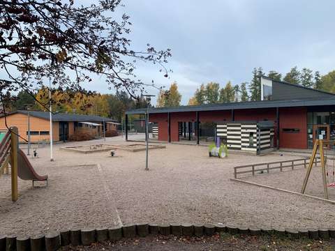 The daycare centre's building from the outside