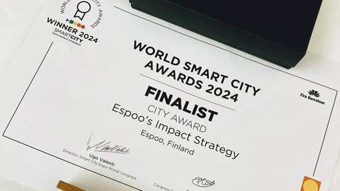 A signed certificate of final place.