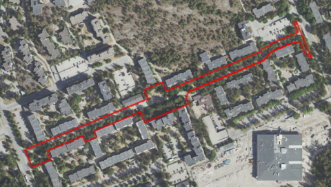 An aerial photograph of the Tiistilä area in Matinkylä. The preliminary plan amendment area is marked in the image, including the park and street areas of Tiistilänraitti. 