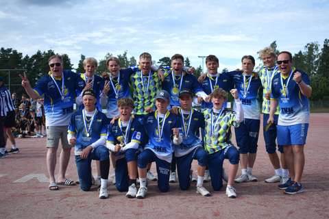 The picture shows the C boys, Espoon Pesis.