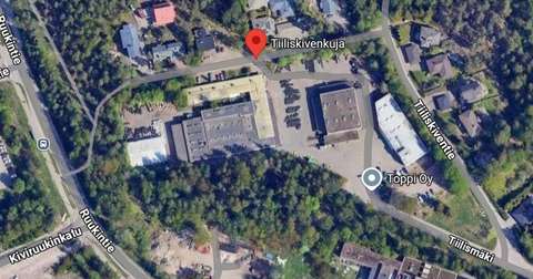 Mitt på bilden syns industriområdet som ska bort.