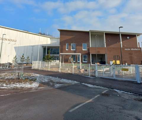 The daycare centre's building from the outside.