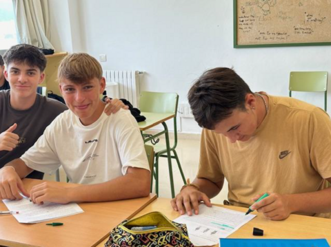 Opiskelijoita Mallorcalla