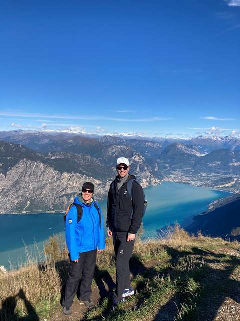 Titti ja Jukka maisemapaikalla