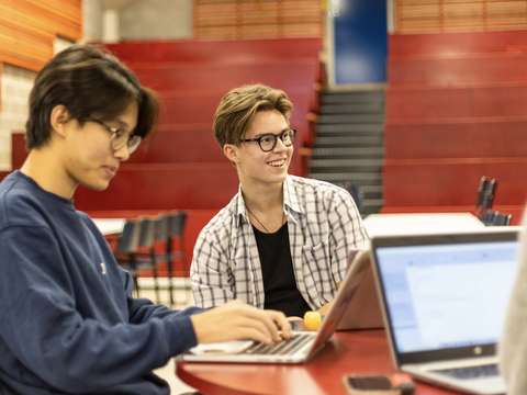 Opiskelua Etiksessä.