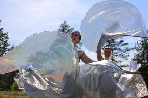 Kuvassa Belenos Gropu of Arts