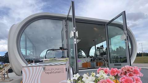 Venturo Studio -rakennus Tapionpuistossa.