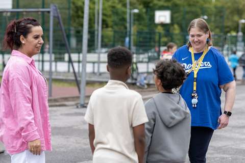 Emilia Kalenderova ja Noora Jurvanen.