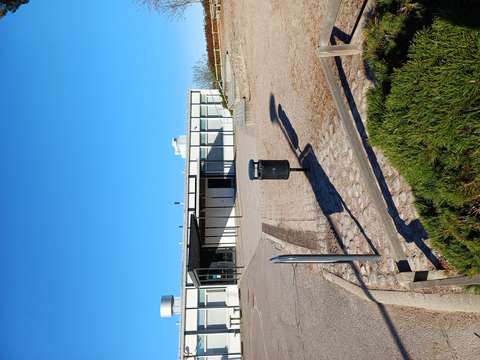 Hansakallion esiopetuksen rakennus ulkoapäin.