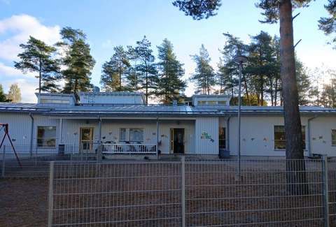 The daycare centre's building from the outside.