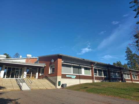 Esiopetusyksikön rakennus ulkoapäin.​