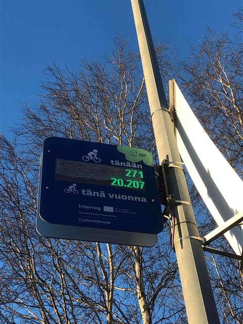 Pyöräilyn näyttötaulu ja laskuri