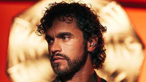 Artisti Pete Parkkonen.