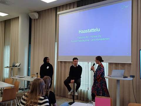 keskustelutilaisuudessa