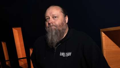 Sellosalin näyttämömestari Jari Puhakka.