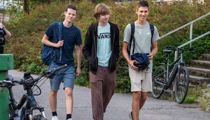 lukio-opiskelijat voivat virkistyä luonnossa tuntien välissä